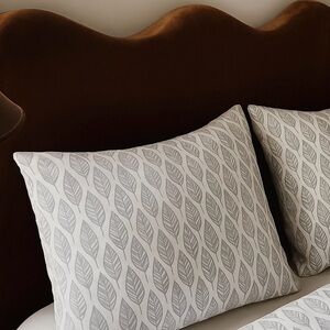 Linden Street Vintage Wash Soft Cotton Pillowcase